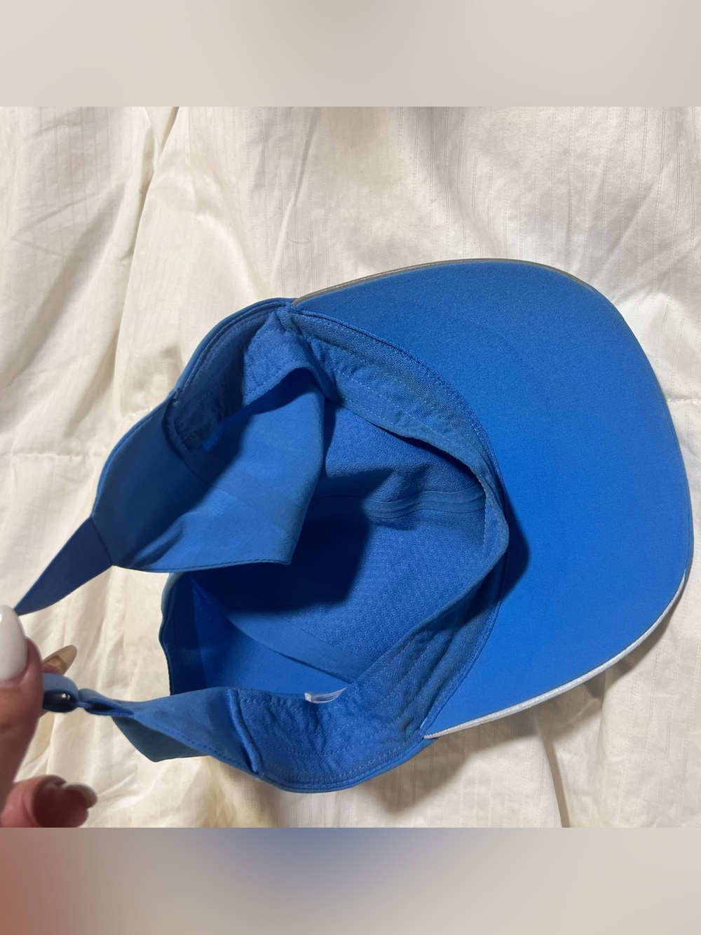 Lululemon ponytail Bright Blue Baseball Cap - Picture 3 of 4